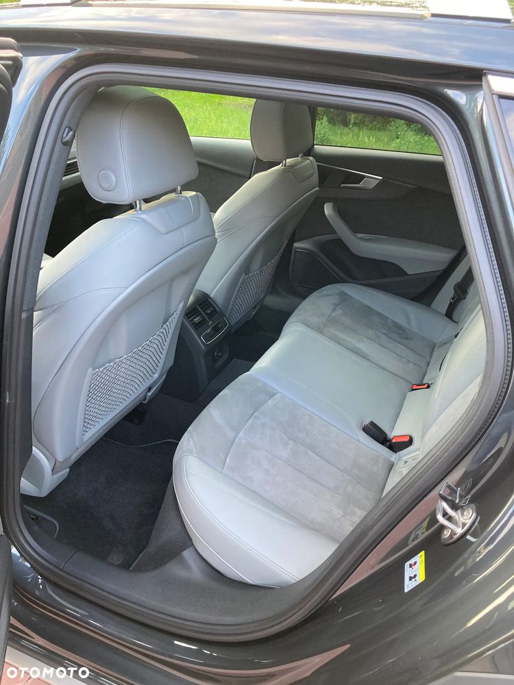 Audi A4 Allroad - 30