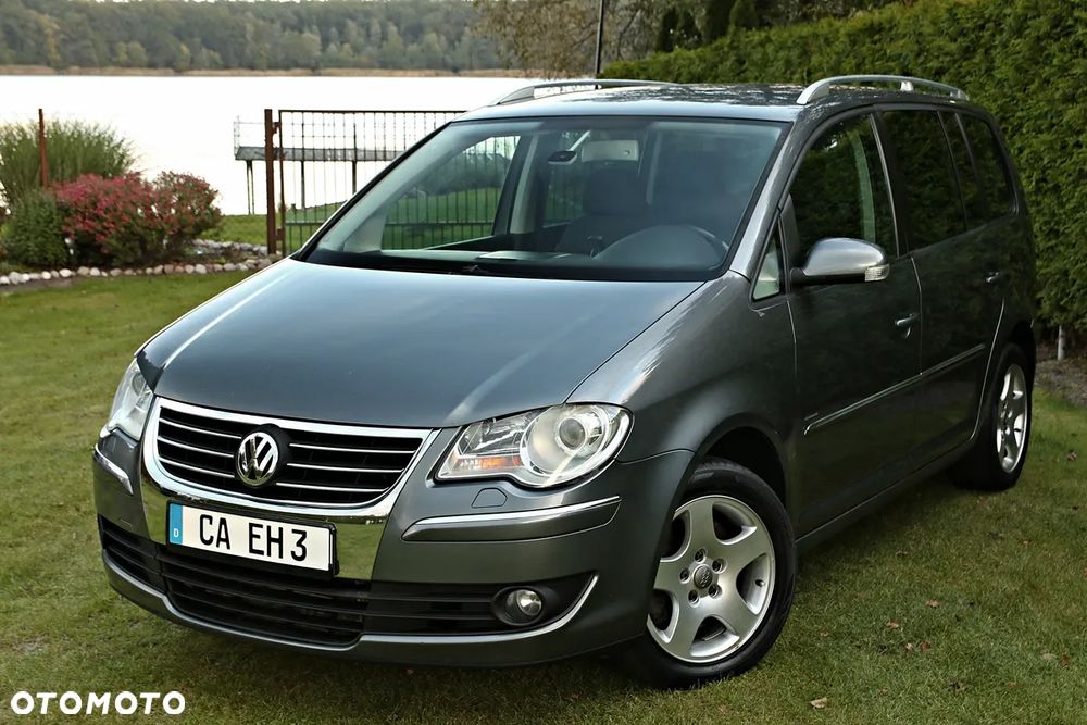Volkswagen Touran - 9