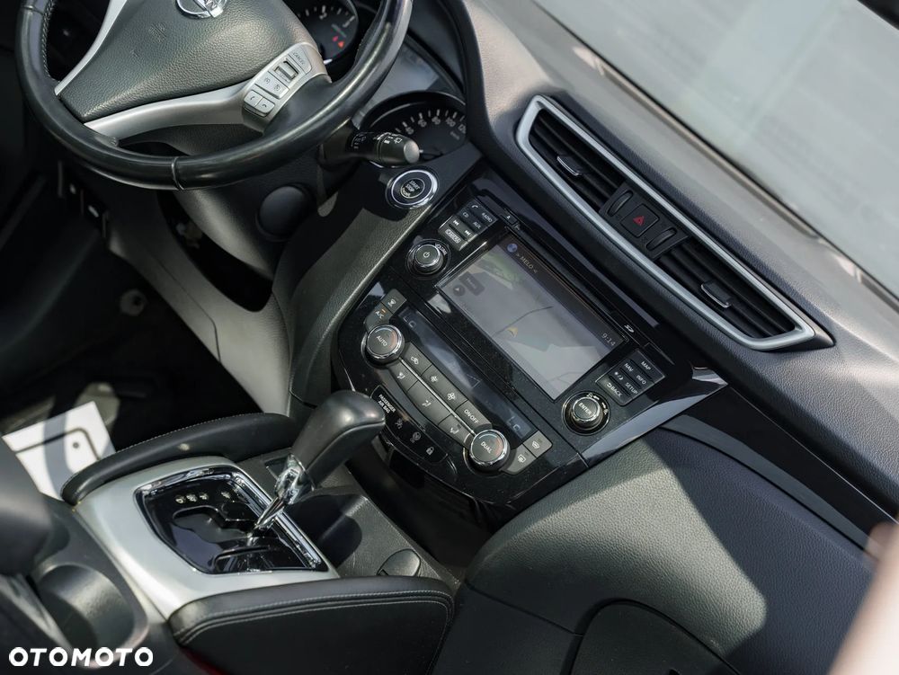 Nissan Qashqai 1.6 dCi Xtronic TEKNA+ - 20