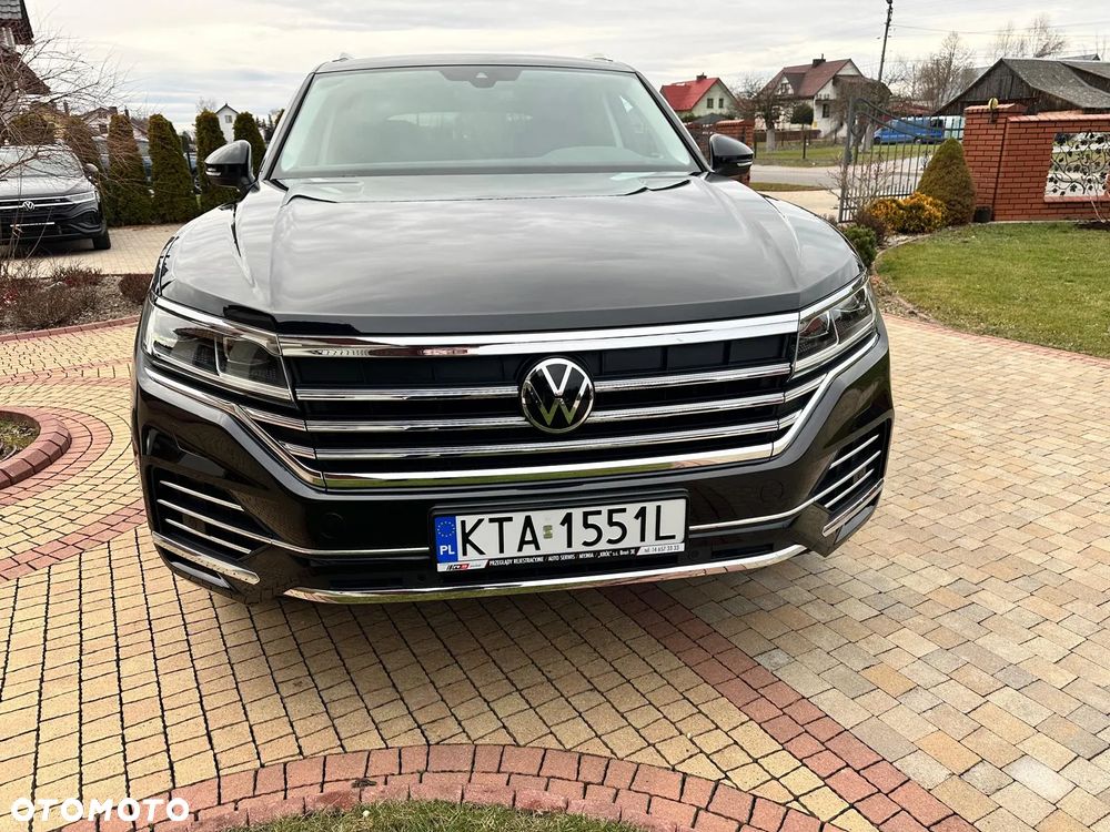 Volkswagen Touareg - 2