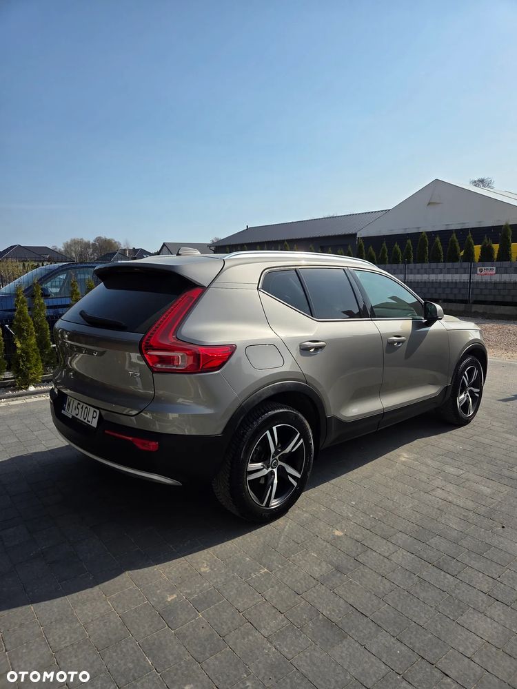 Volvo XC 40 T3 Momentum Pro - 5