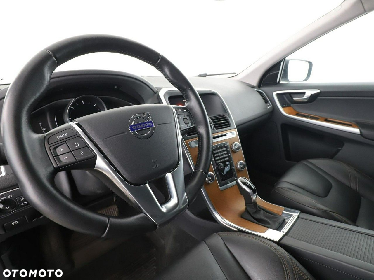 Volvo XC 60 D3 Geartronic Momentum - 15