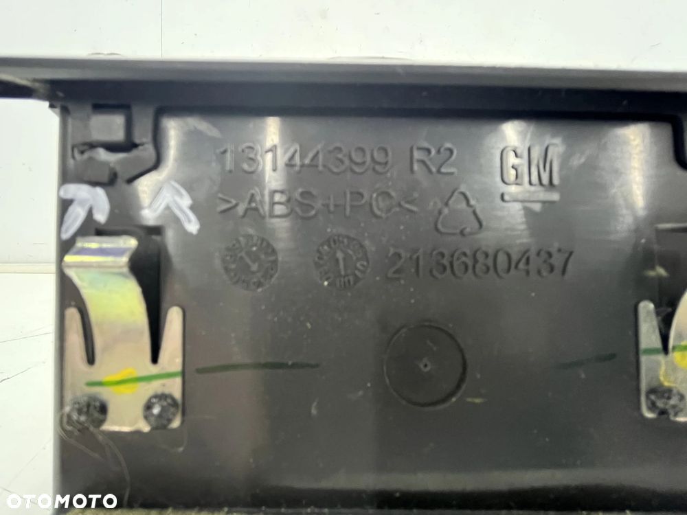 Kratka nawiewu Opel Zafira B 05-14r. prawa pasażera boczna nadmuchu deski - 7