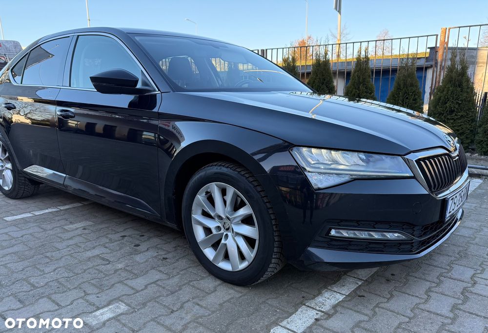 Skoda Superb 2.0 TDI SCR 4x4 Ambition DSG - 9