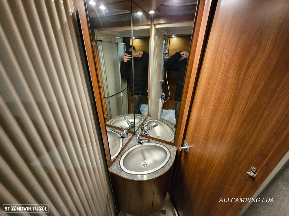 Dethleffs Globe4 LUXUS CHASSI AL-KO CAMA FRANCESA + BASCULANTE - 42