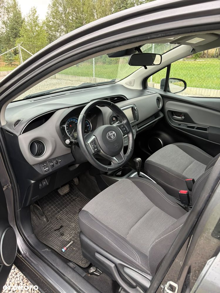 Toyota Yaris - 11