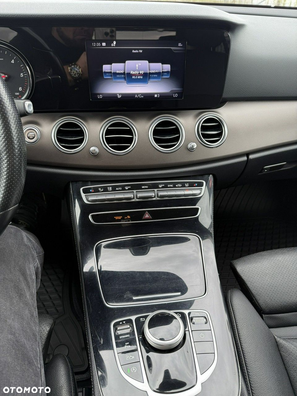 Mercedes-Benz Klasa E 200 d 9G-TRONIC - 21