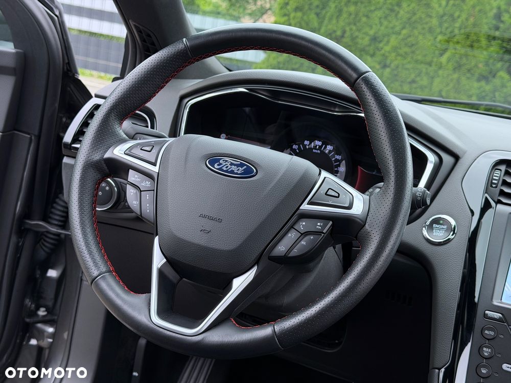 Ford Mondeo - 28