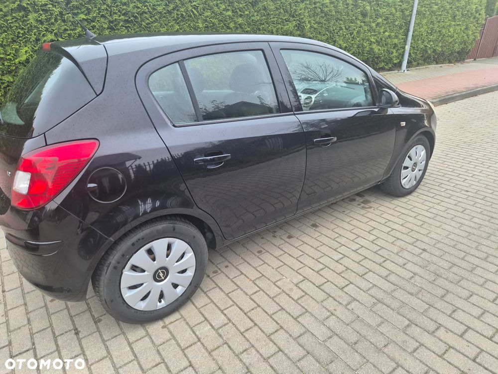 Opel Corsa 1.2 16V Easytronic Cosmo - 4