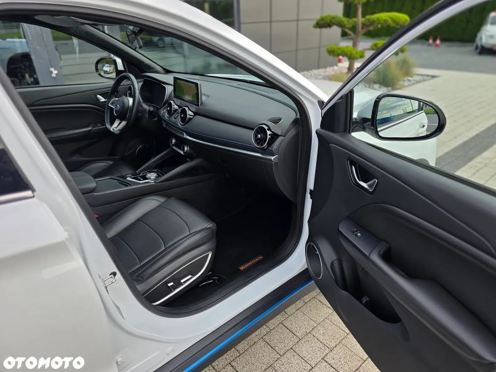 Seres 3 53kWh Luxury - 32