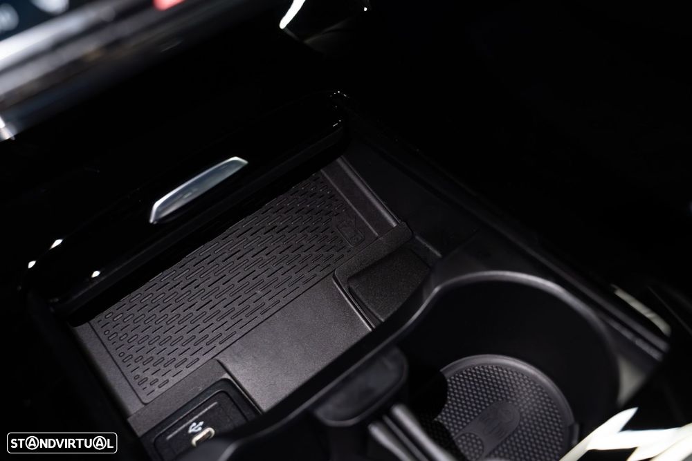 Mercedes-Benz CLA 250 e 8G-DCT Edition AMG Line - 39