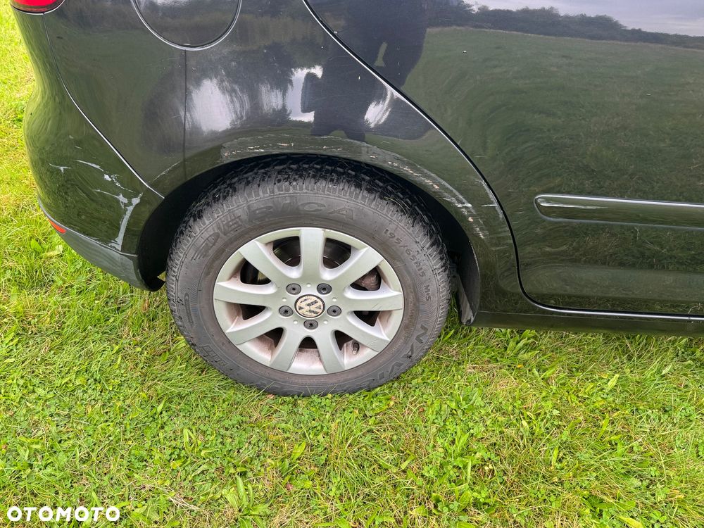 Volkswagen Golf Plus 1.9 TDI Comfortline DSG - 16