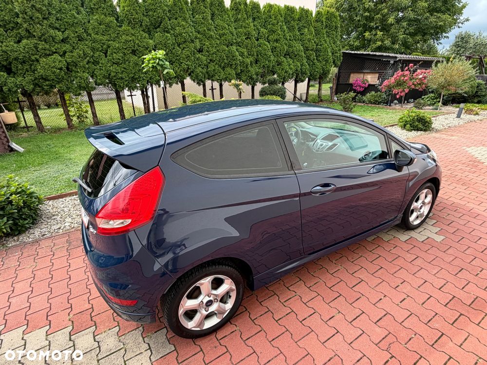 Ford Fiesta - 9