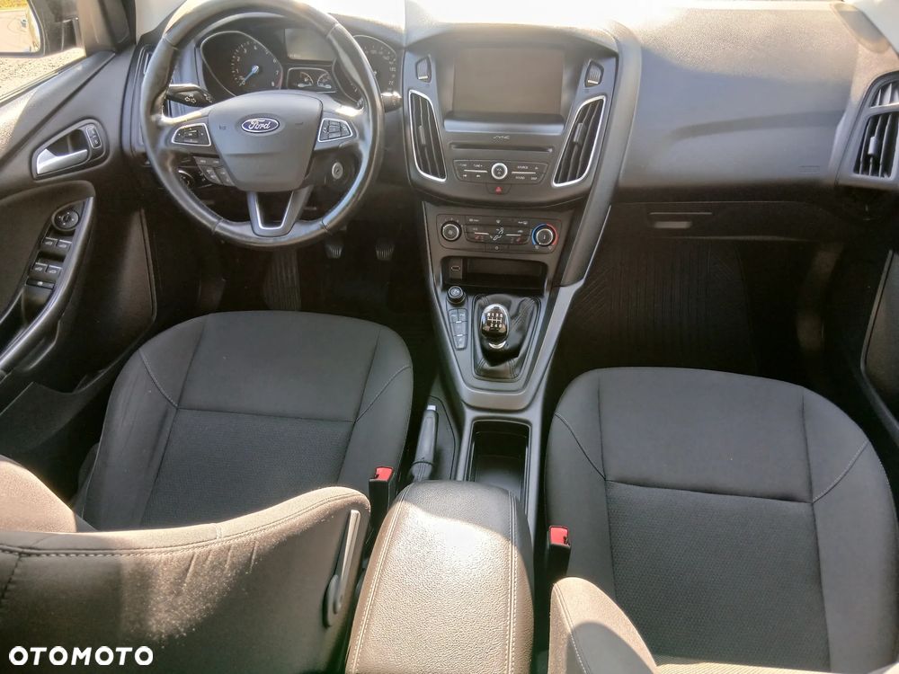 Ford Focus 1.0 EcoBoost STart-Stopp-System TITANIUM - 26