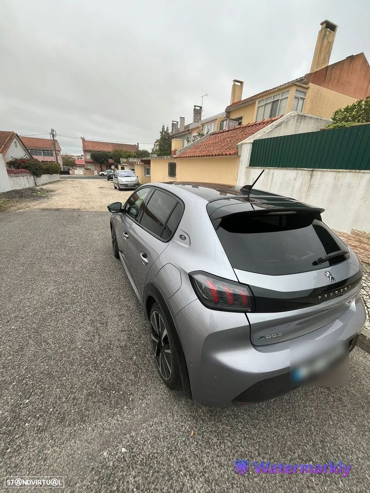 Peugeot e-208 GT Pack - 8