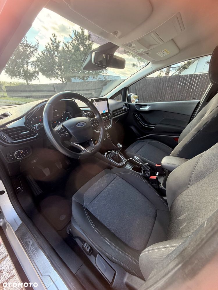 Ford Fiesta - 21
