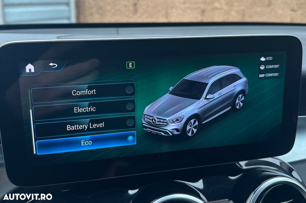 Mercedes-Benz GLC - 21