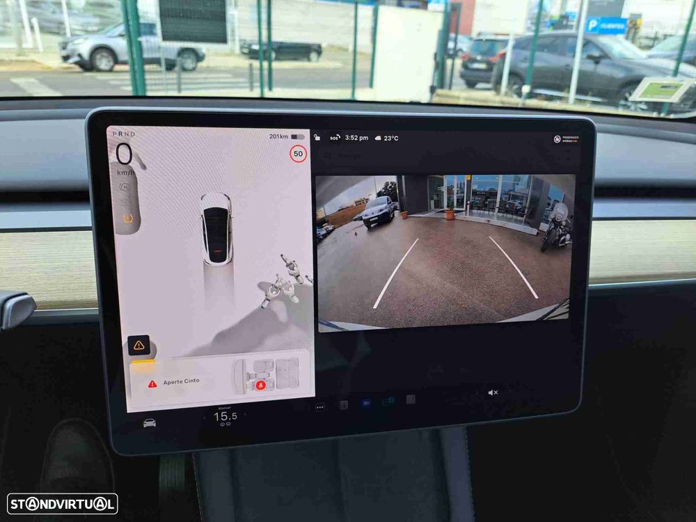 Tesla Model Y RWD - 12