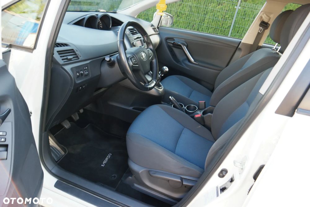Toyota Verso - 18
