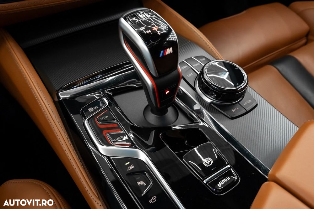 BMW M5 AT - 36
