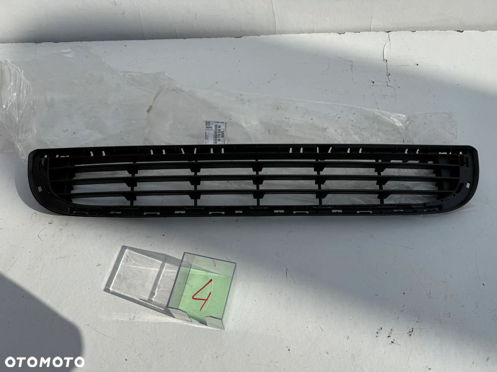 NOWA OE PEUGEOT PARTNER CITROEN BERLINGO 2012-18 KRATKA ATRAPA ZDERZAKA 9677603680 - 1