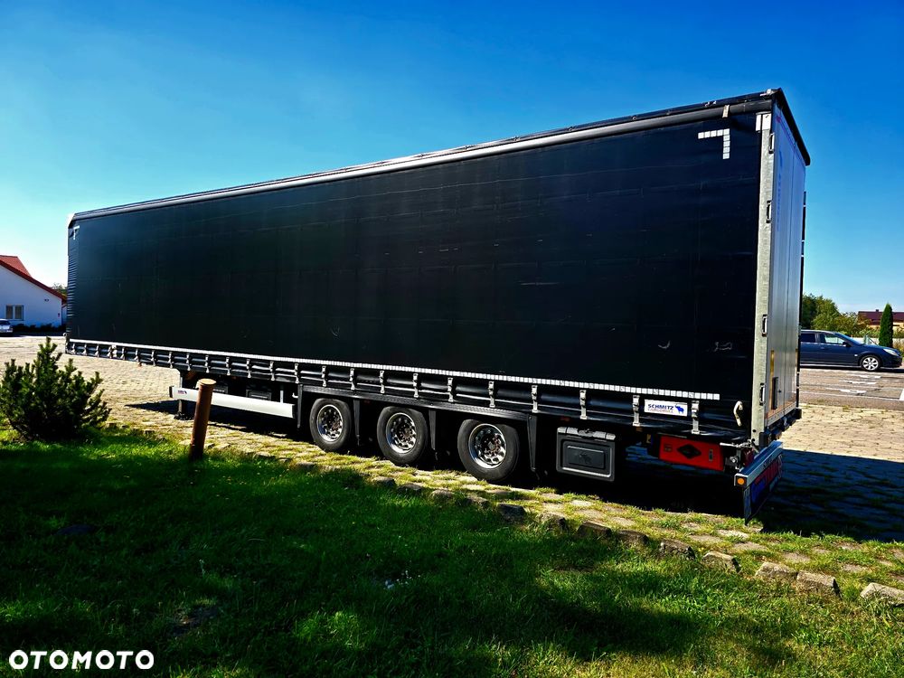 Schmitz Cargobull mega 72900 netto - 4