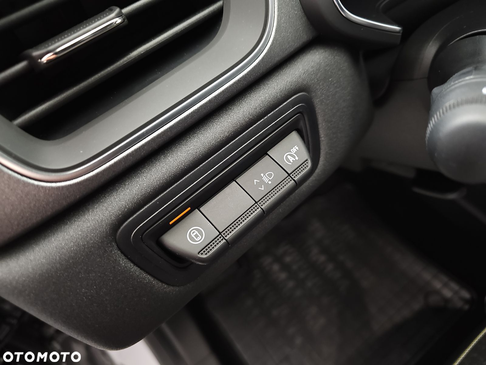 Renault Captur 1.0 TCe Techno - 13