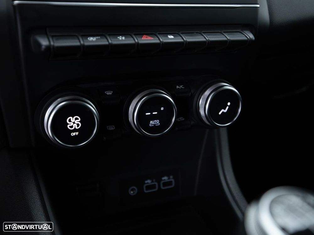 Renault Captur 1.0 TCe Techno Bi-Fuel - 18