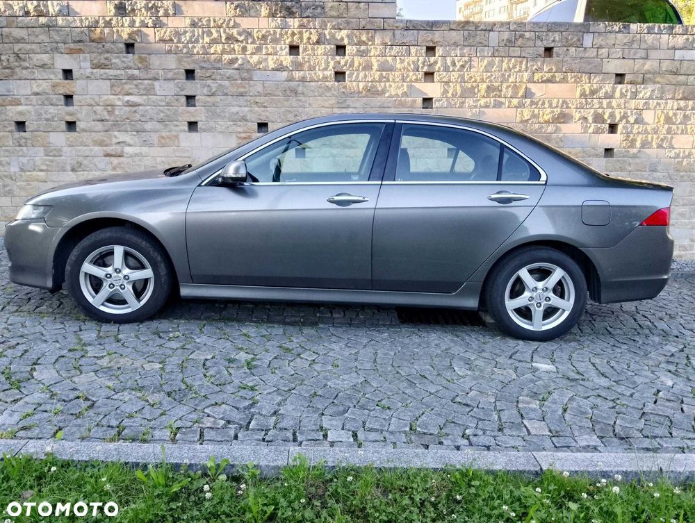 Honda Accord - 2