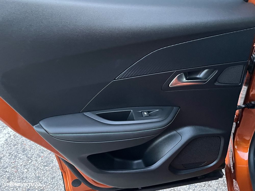 Peugeot 2008 PureTech 130 Allure - 19