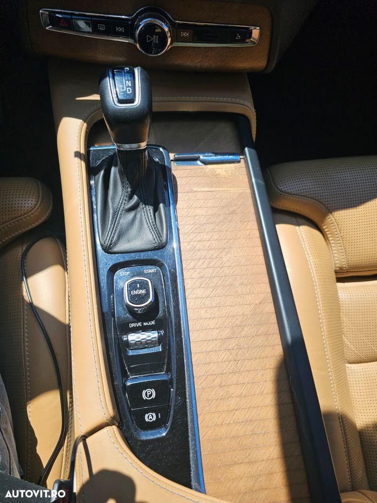 Volvo XC 90 D5 AWD Geartronic Inscription - 17