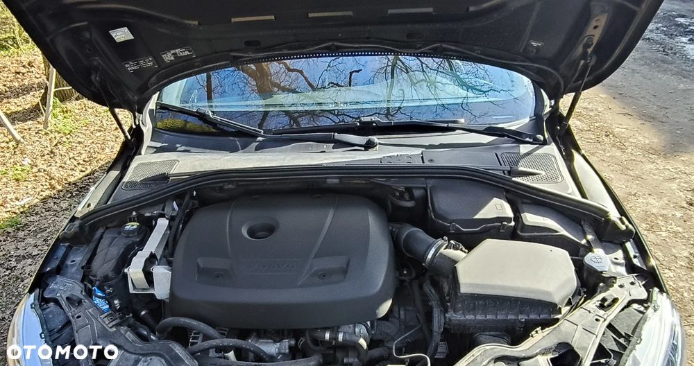 Volvo S60 T5 Geartronic RDesign - 25