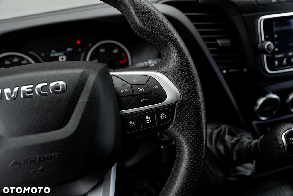 Iveco DAILY - 15