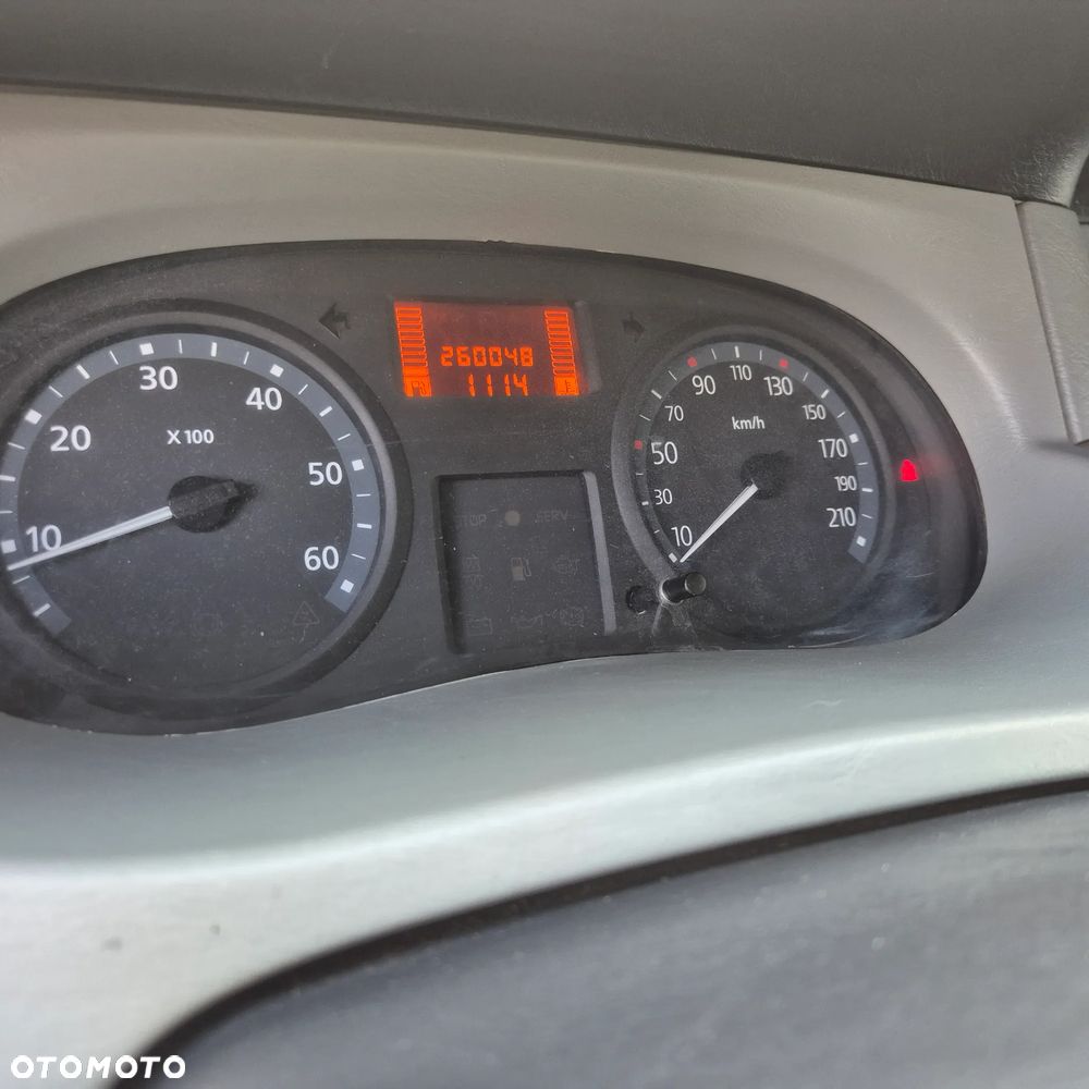 Renault Trafic - 15