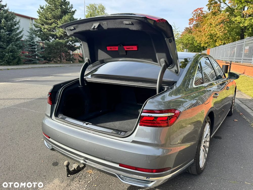 Audi A8 - 30