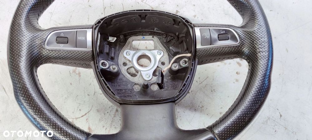 KIEROWNICA SKÓRA MULT AUDI A4 A5 Q5 8R0419091G TNA *6* - 8