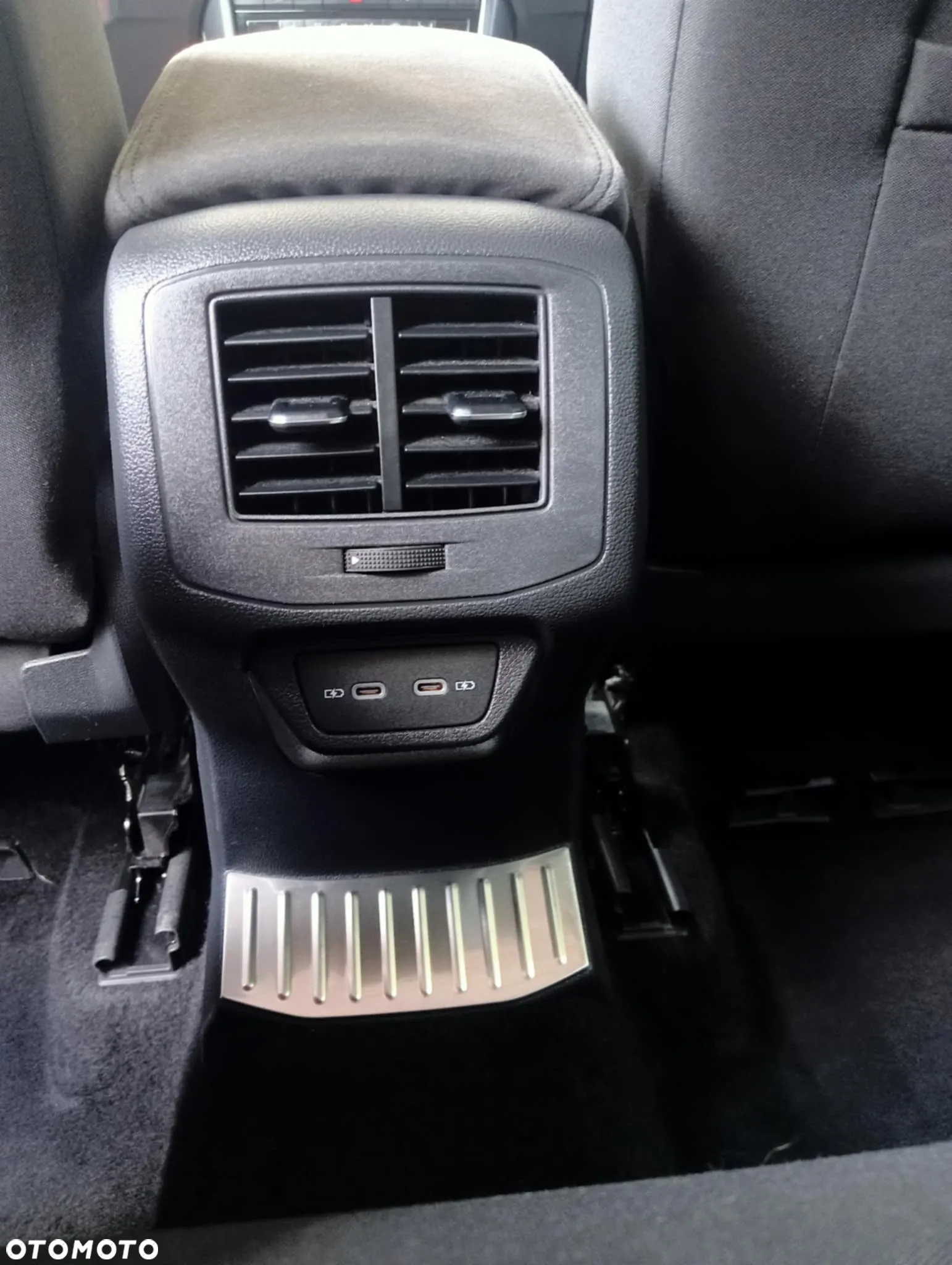 Volkswagen T-Roc 1.5 TSI GPF ACT Premium - 10