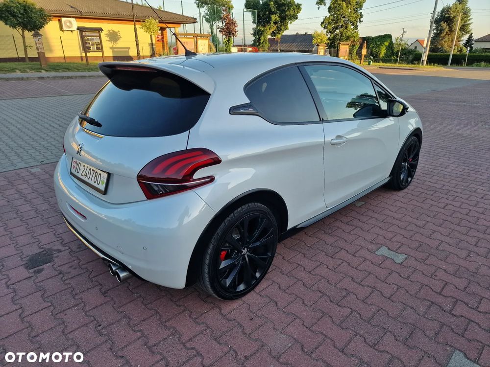 Peugeot 208 THP STOP & START GTi by Sport - 9