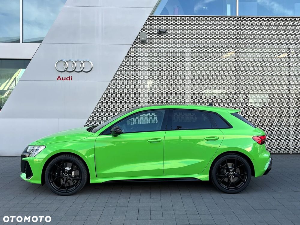 Audi RS3 Sportback - 4
