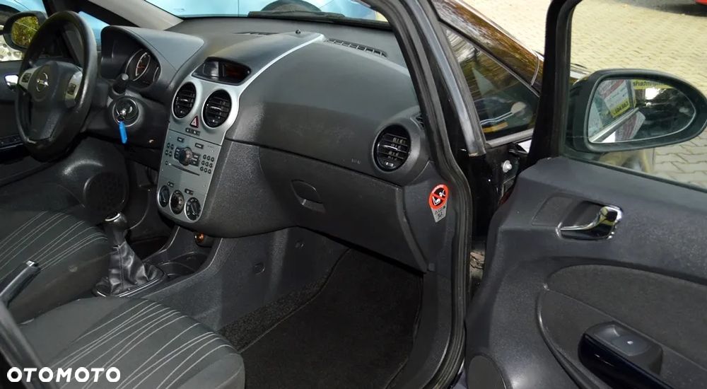 Opel Corsa - 33