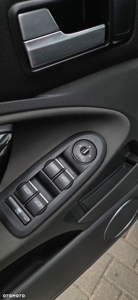 Ford Kuga 2.0 TDCi 4WD Titanium - 27