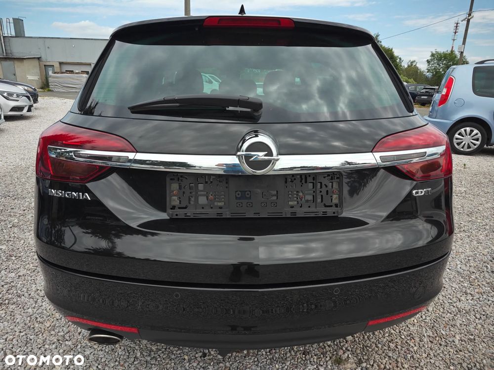 Opel Insignia - 25