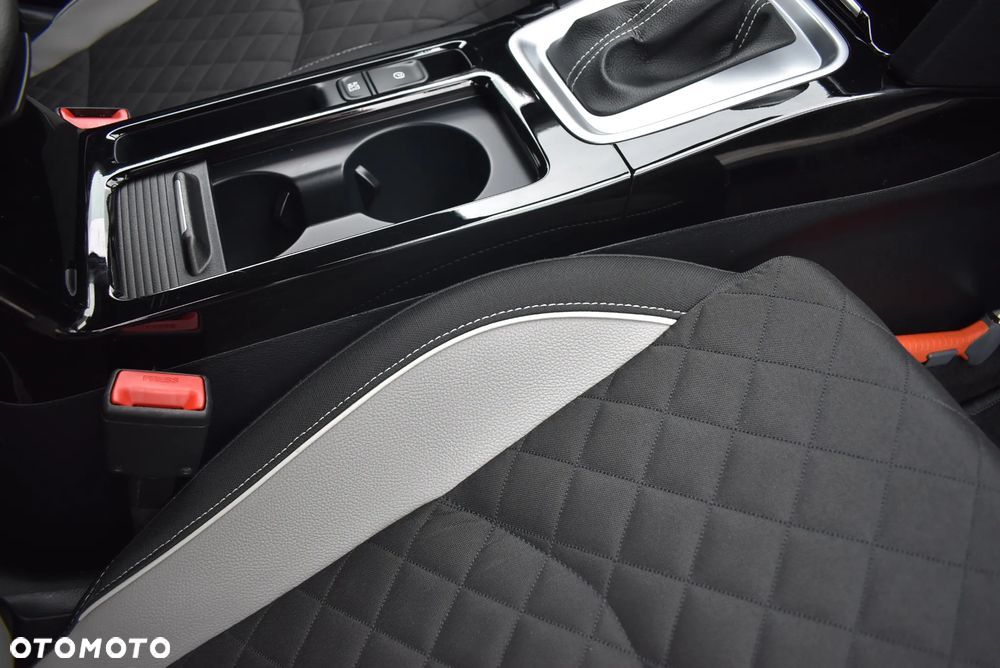 Kia ProCeed 1.5 T-GDI DCT7 OPF GT LINE - 21