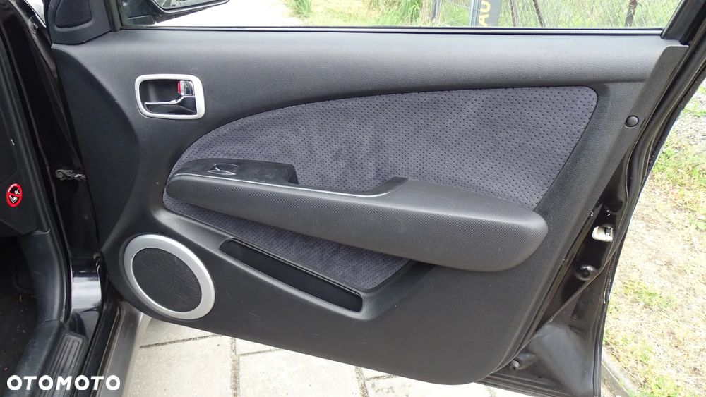 Mitsubishi Outlander 2.0 Sport 4WD - 21