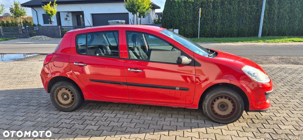 Renault Clio 1.2 16V All Inclusive - 6