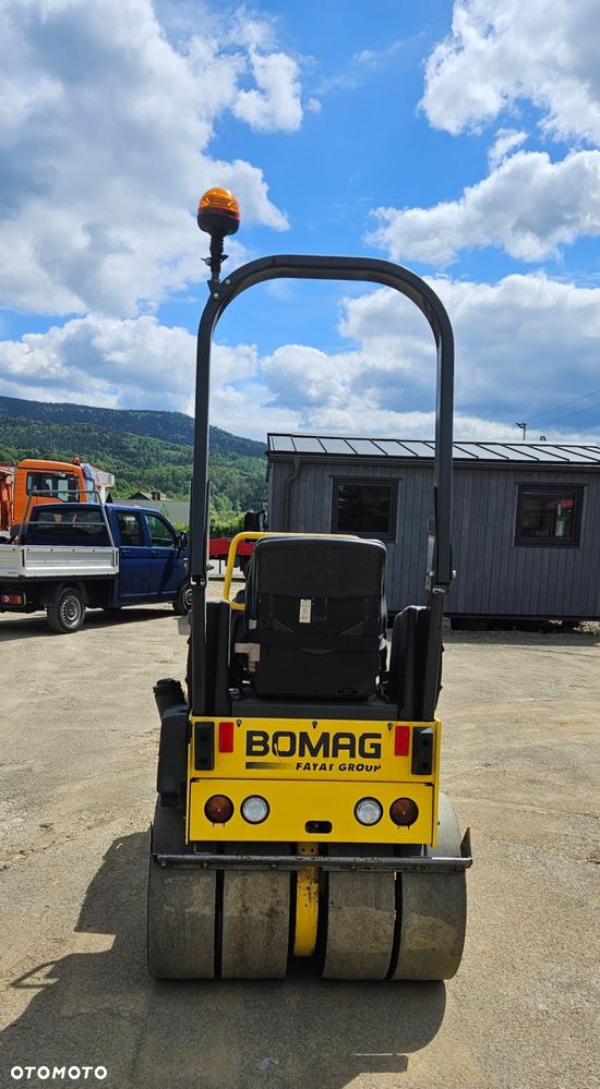 Bomag BW 100 ACM-5 - 12