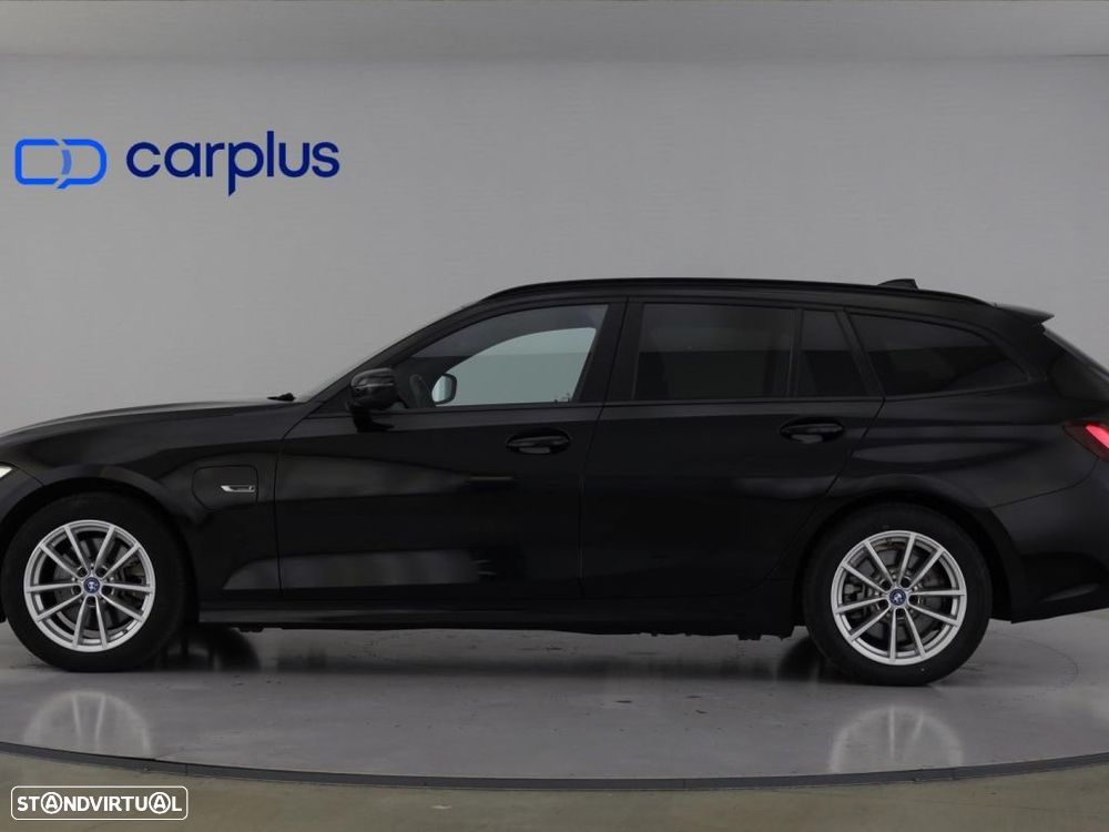 BMW 320 e Touring Auto - 4