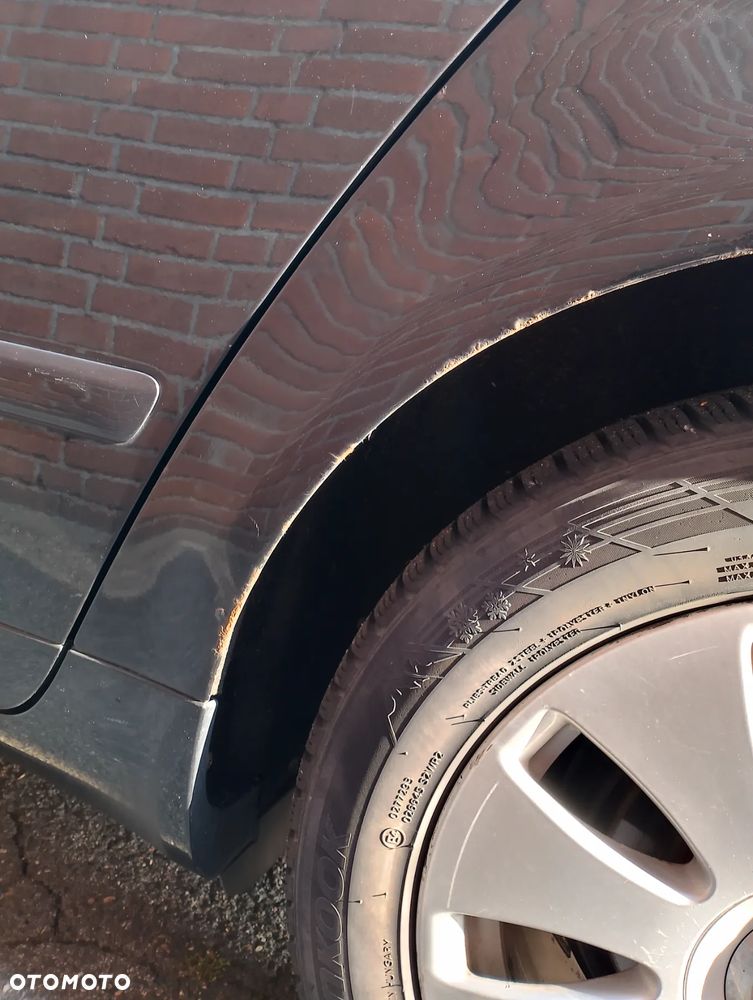 Audi A4 ver-avant-2-0-tdi-dpf - 11