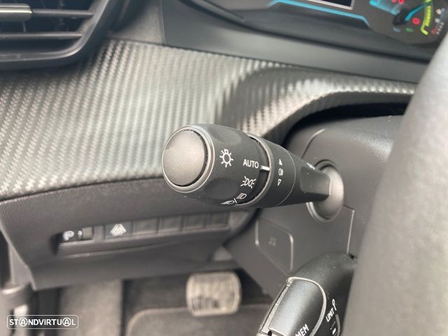 Peugeot e-2008 50 kWh Allure - 16
