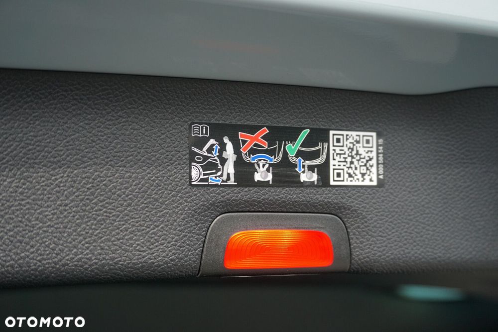 Mercedes-Benz GLB 250+ EQ 85kWh - 23